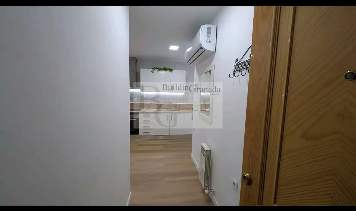 Kitchen of Flat for rent in Granada  with Heating, Furnished and Balcony