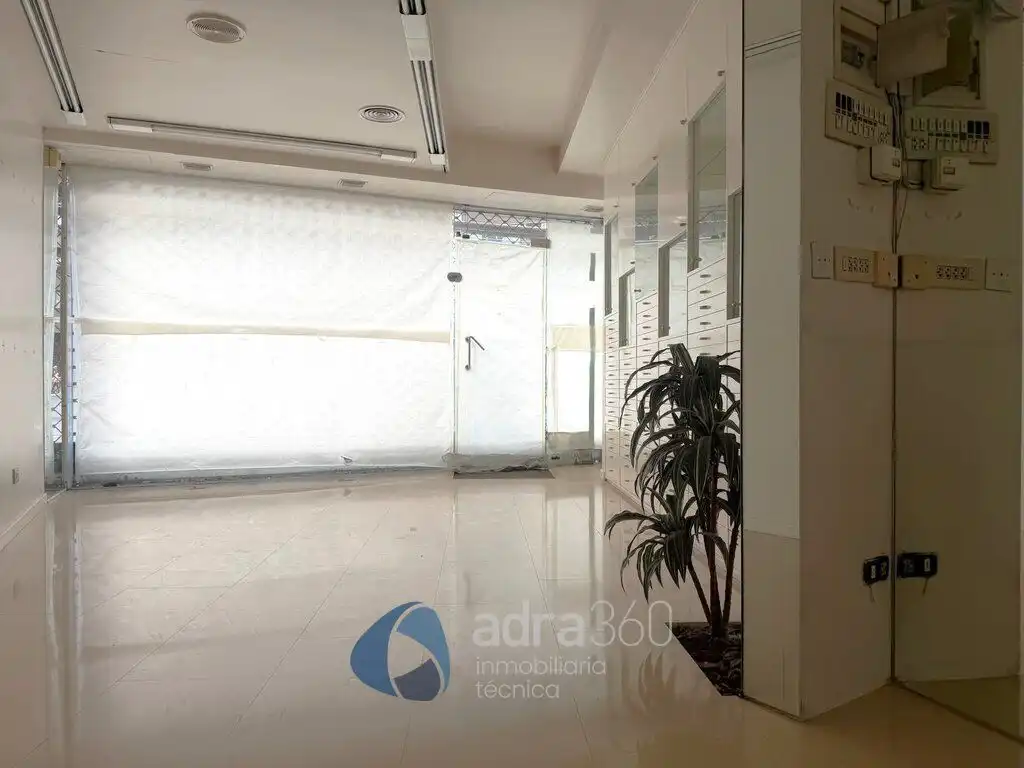 Local en venda en  Logroño amb Aire condicionat