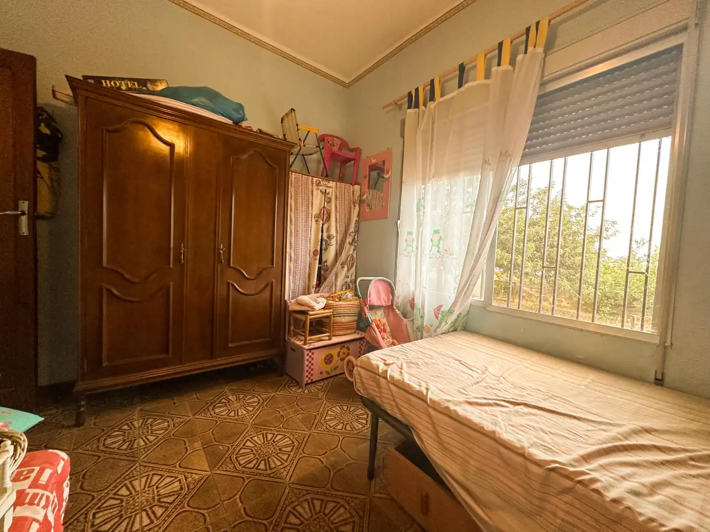 Dormitori de Casa o xalet en venda en Onda amb Jardí privat, Terrassa i Traster