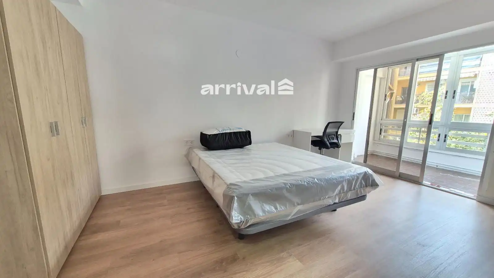Schlafzimmer von Wohnung zur untervermieten in Valencia mit Heizung, Terrasse und Möbliert