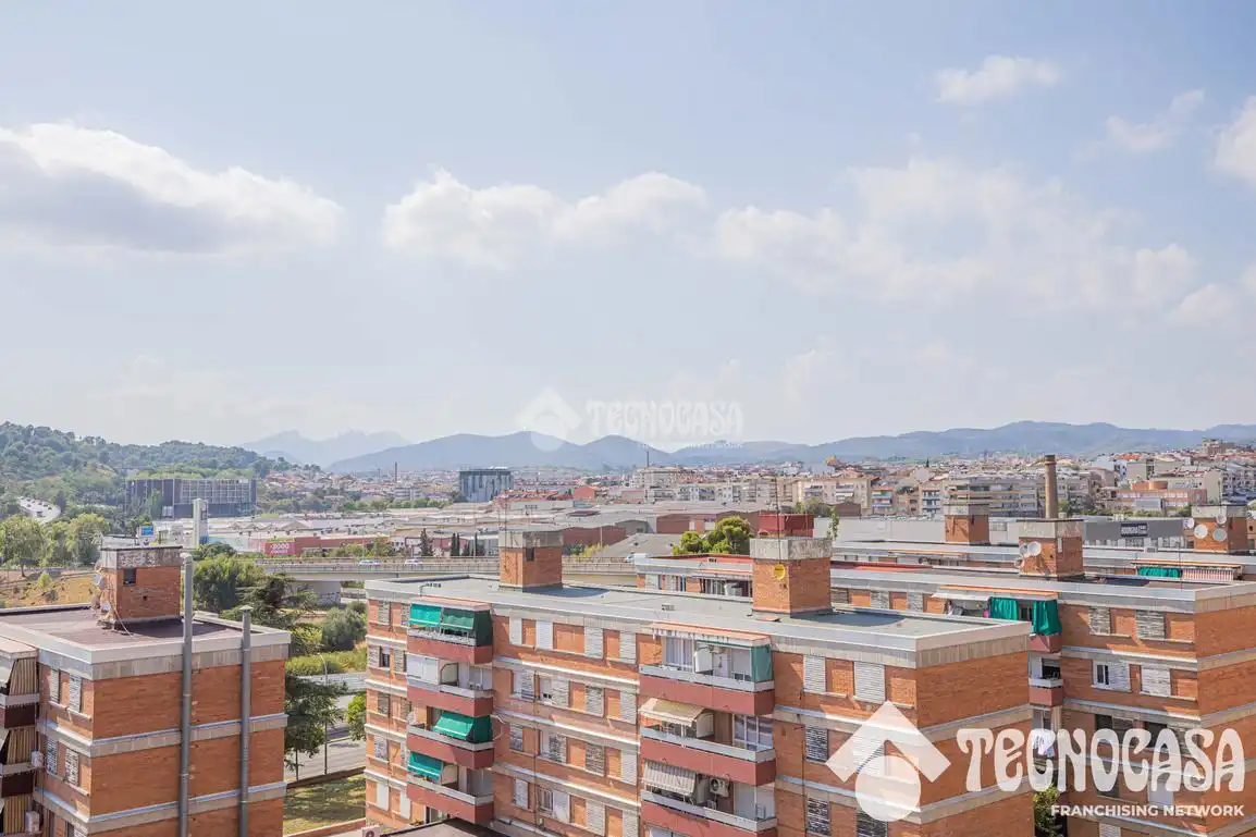 Exterior view of Flat for sale in Terrassa  with Heating and Balcony