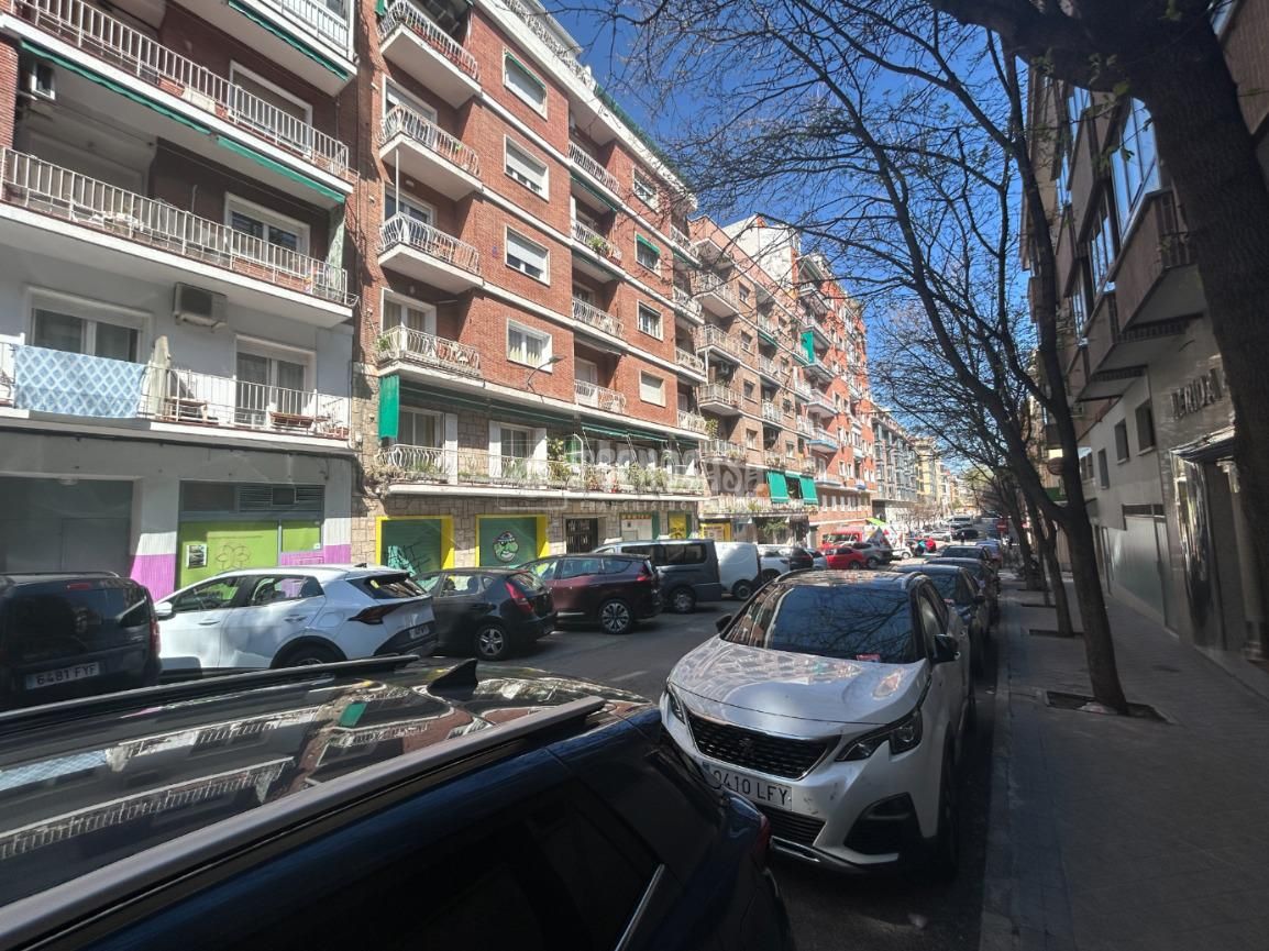 Exterior view of Flat for sale in  Madrid Capital  with Heating and Terrace