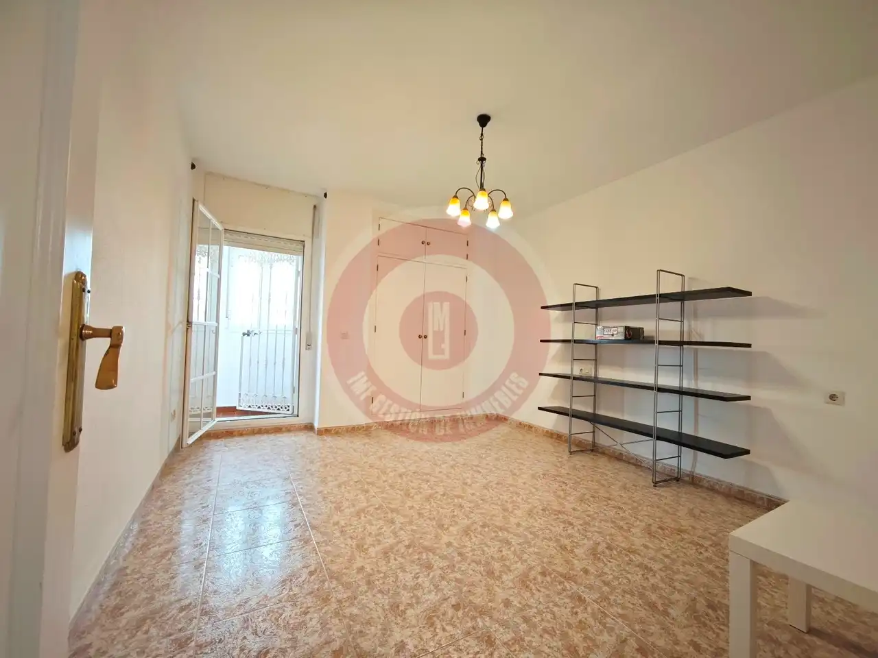 Casa adosada en venda en Vélez-Málaga amb Terrassa, Alarma i Piscina comunitària