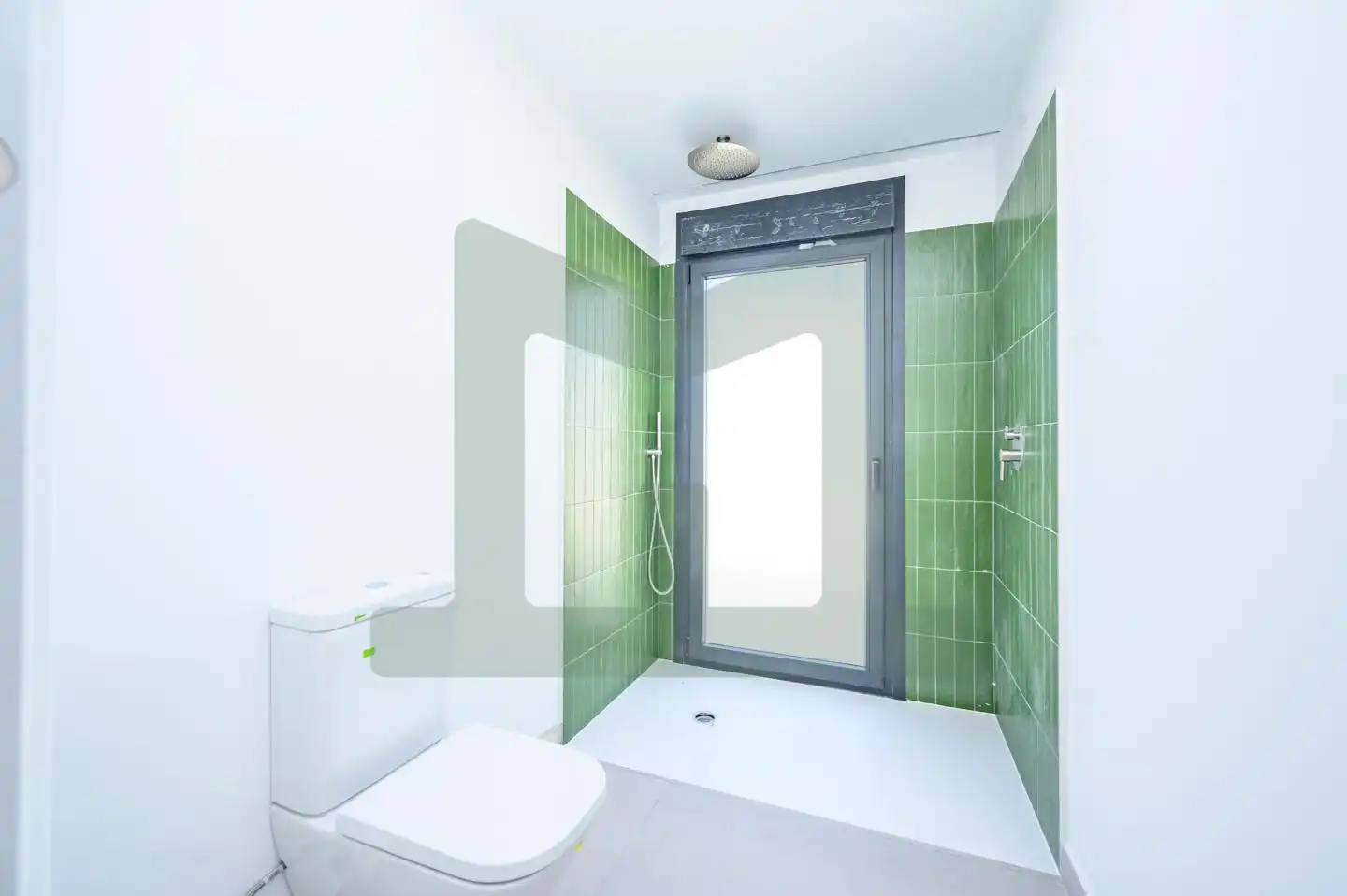 Baño de Casa adosada en venta en Griñón con Calefacción, Jardín privado y Piscina