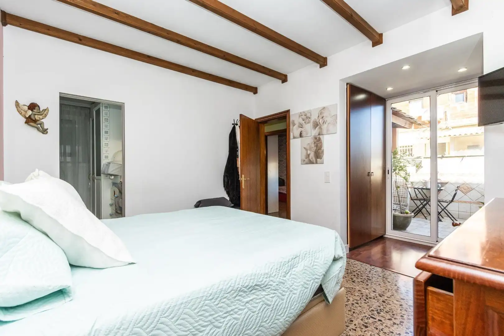 Habitación de Casa o chalet en venta en Terrassa con Aire acondicionado, Calefacción y Jardín privado