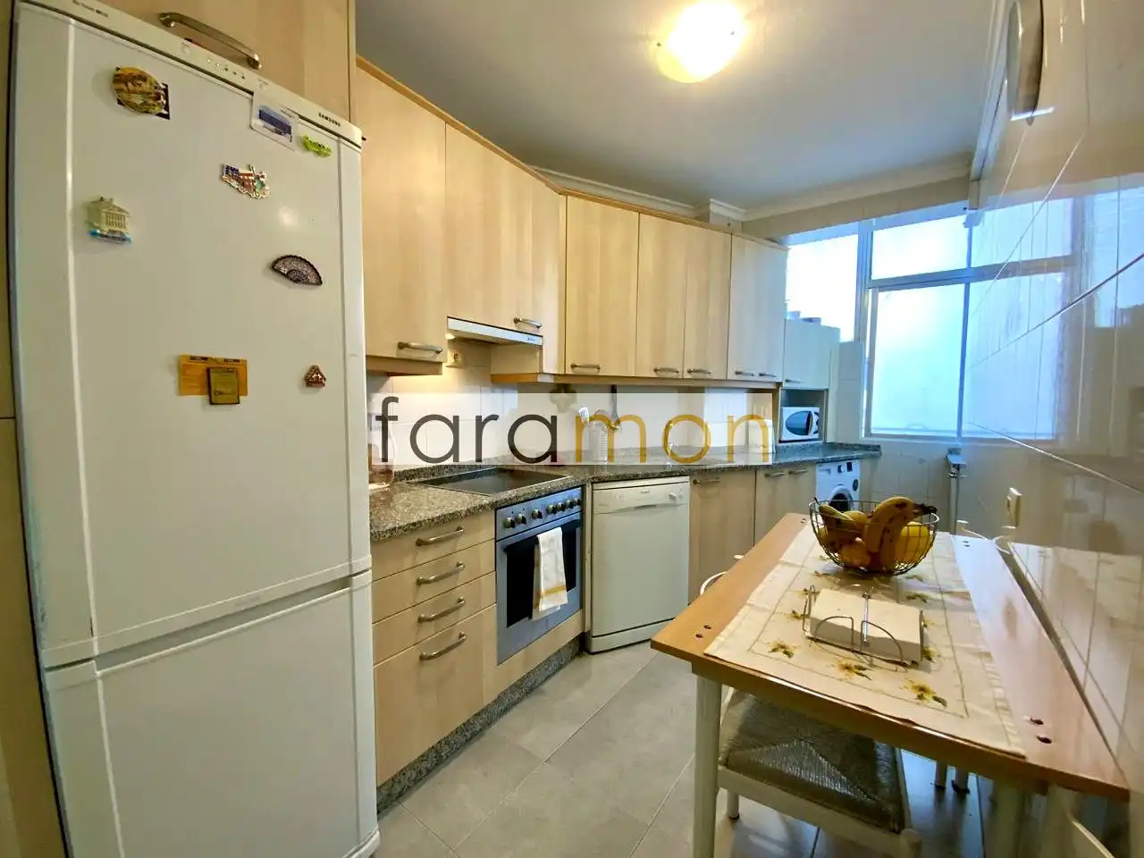 Cocina de Piso en venta en Vigo  con Calefacción y Trastero