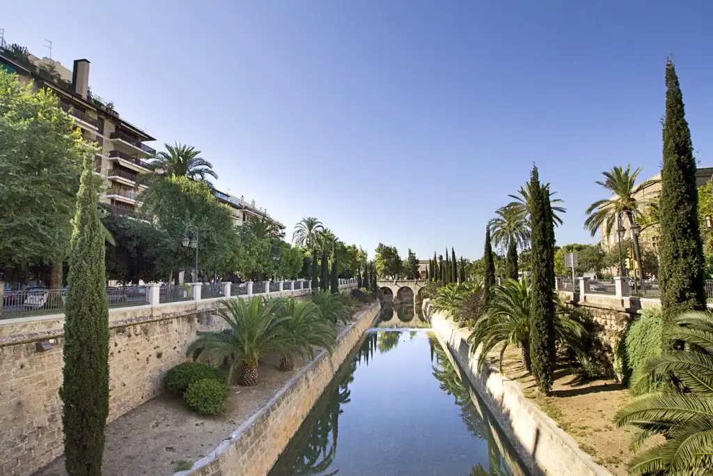Außenansicht von Wohnungen zum Verkauf in  Palma de Mallorca mit Heizung und Terrasse