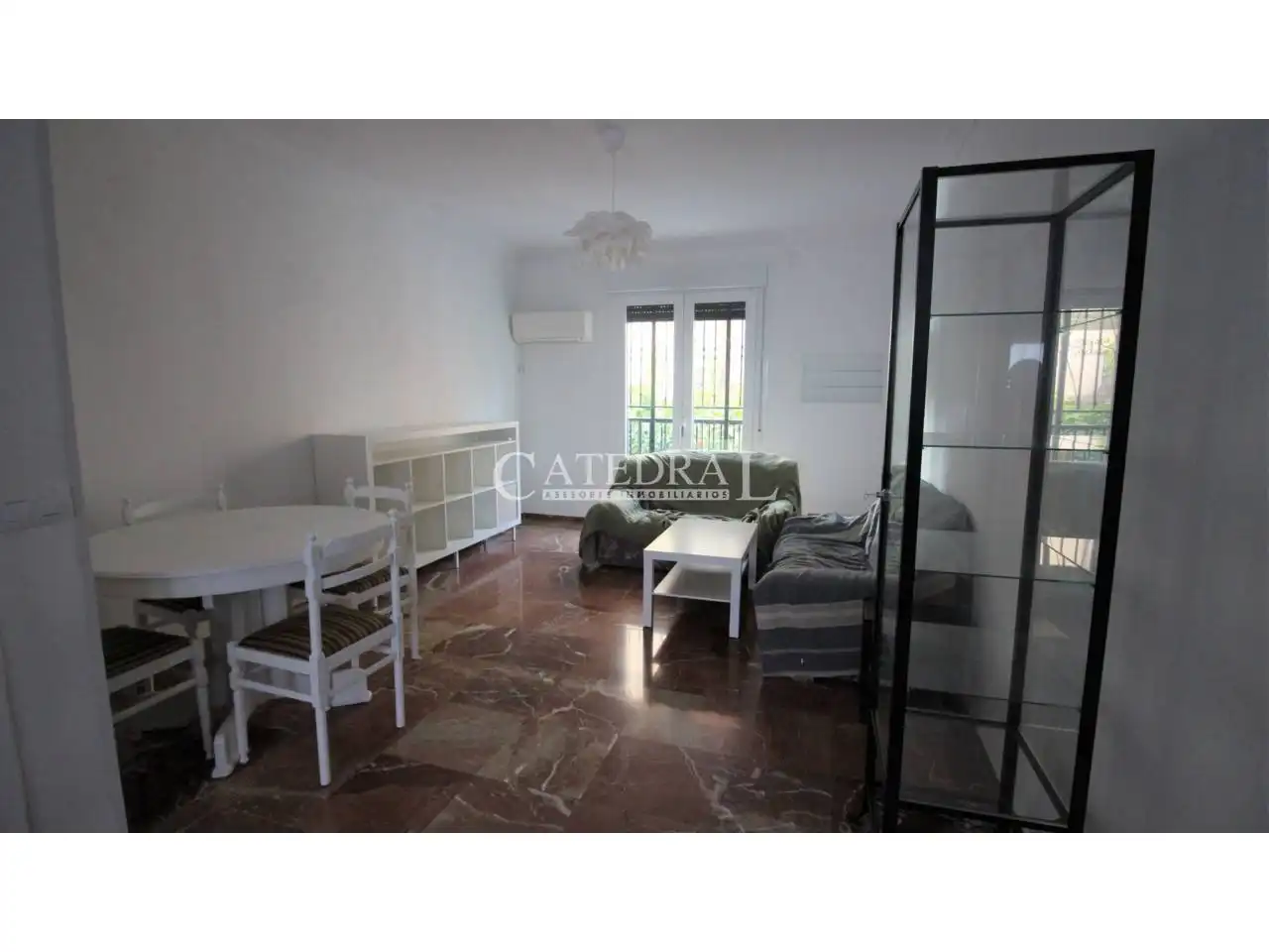 Schlafzimmer von Wohnung zum Verkauf in Sevilla mit Klimaanlage und Heizung