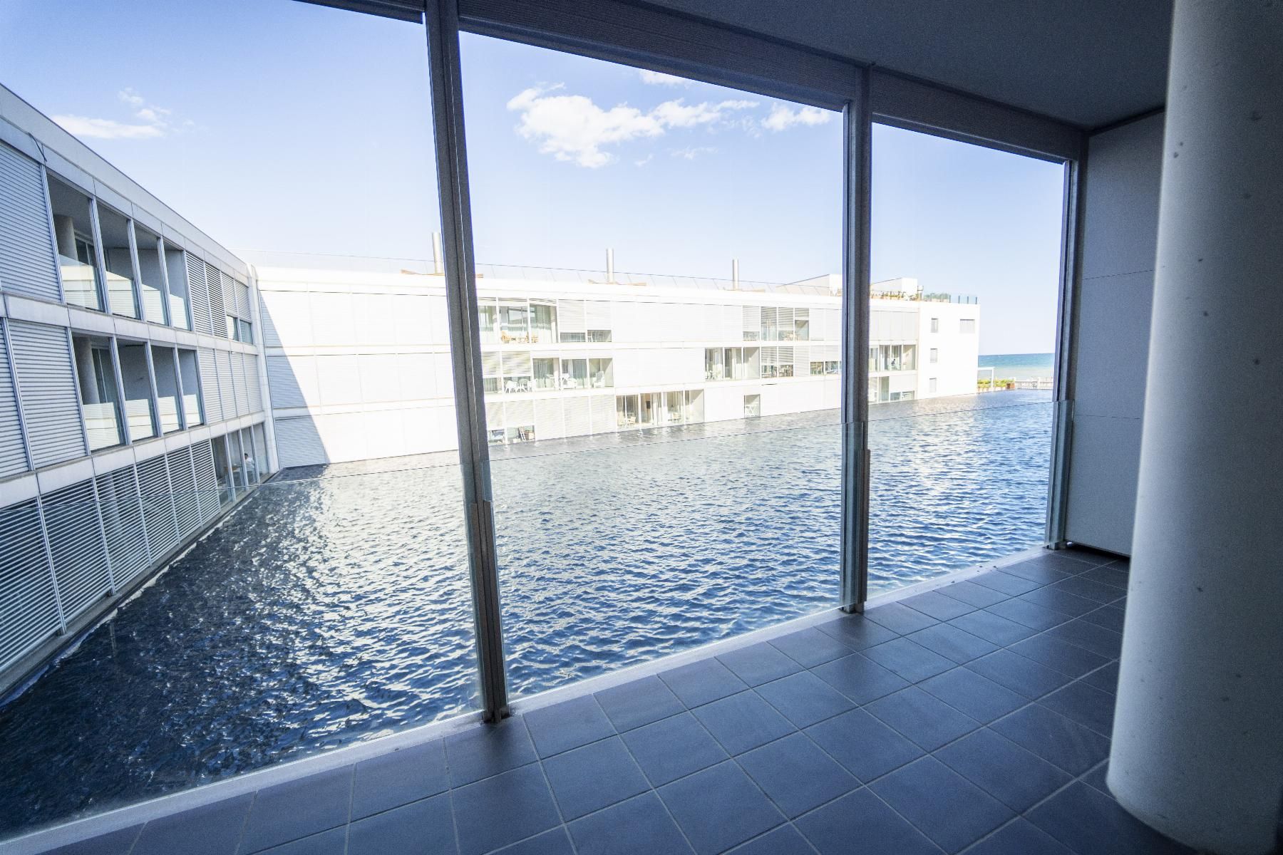 Swimming pool of Apartment for sale in El Vendrell  with Air Conditioner, Heating and Parquet flooring