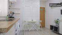 Kitchen of Flat to rent in  Madrid Capital  with Air Conditioner and Balcony