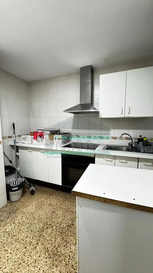 Kitchen of Flat for rent in Granada  with Furnished, TV and Balcony