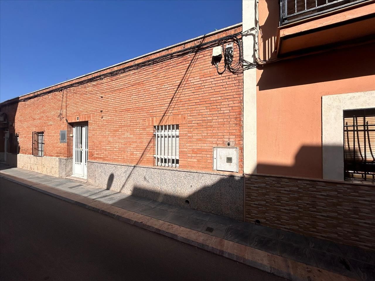 Vista exterior de Casa o xalet en venda en Valdepeñas