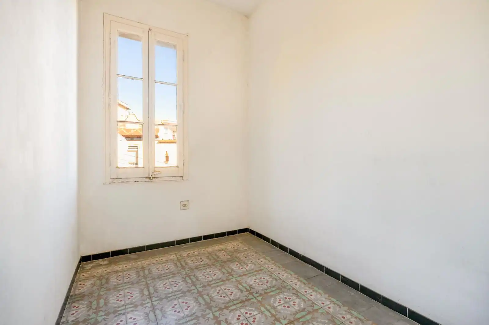 Habitación de Casa o chalet en venta en Sant Feliu de Llobregat con Calefacción, Jardín privado y Terraza