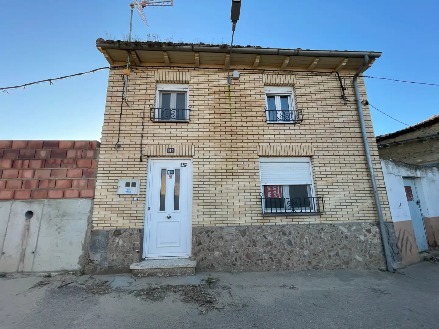 Vista exterior de Casa o xalet en venda en La Bóveda de Toro 