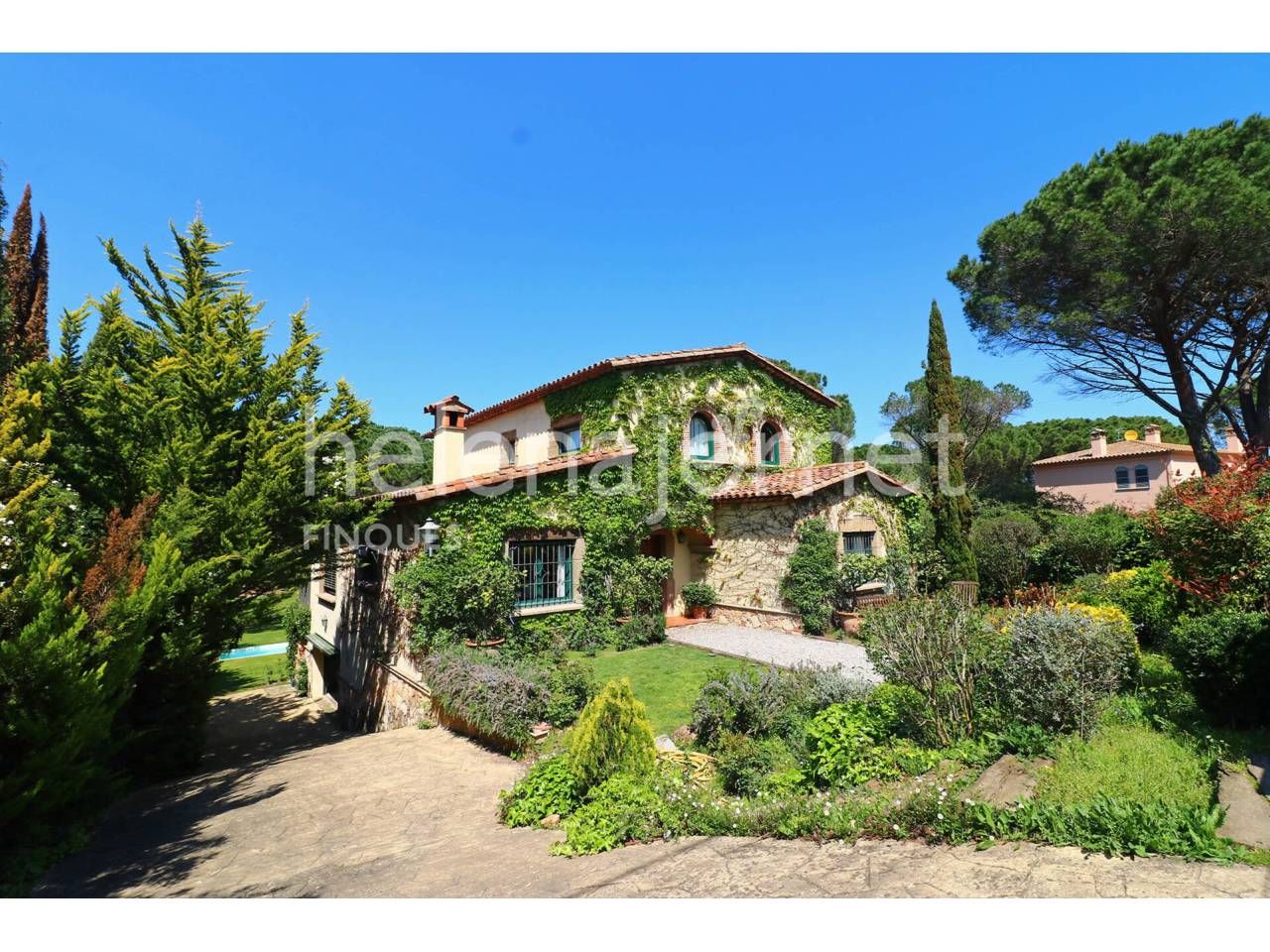 Exterior view of House or chalet for sale in Santa Cristina d'Aro  with Air Conditioner, Heating and Private garden