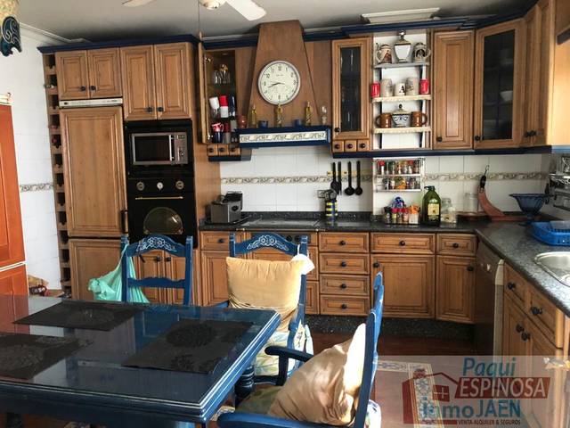 Piso en Venta en Torredonjimeno