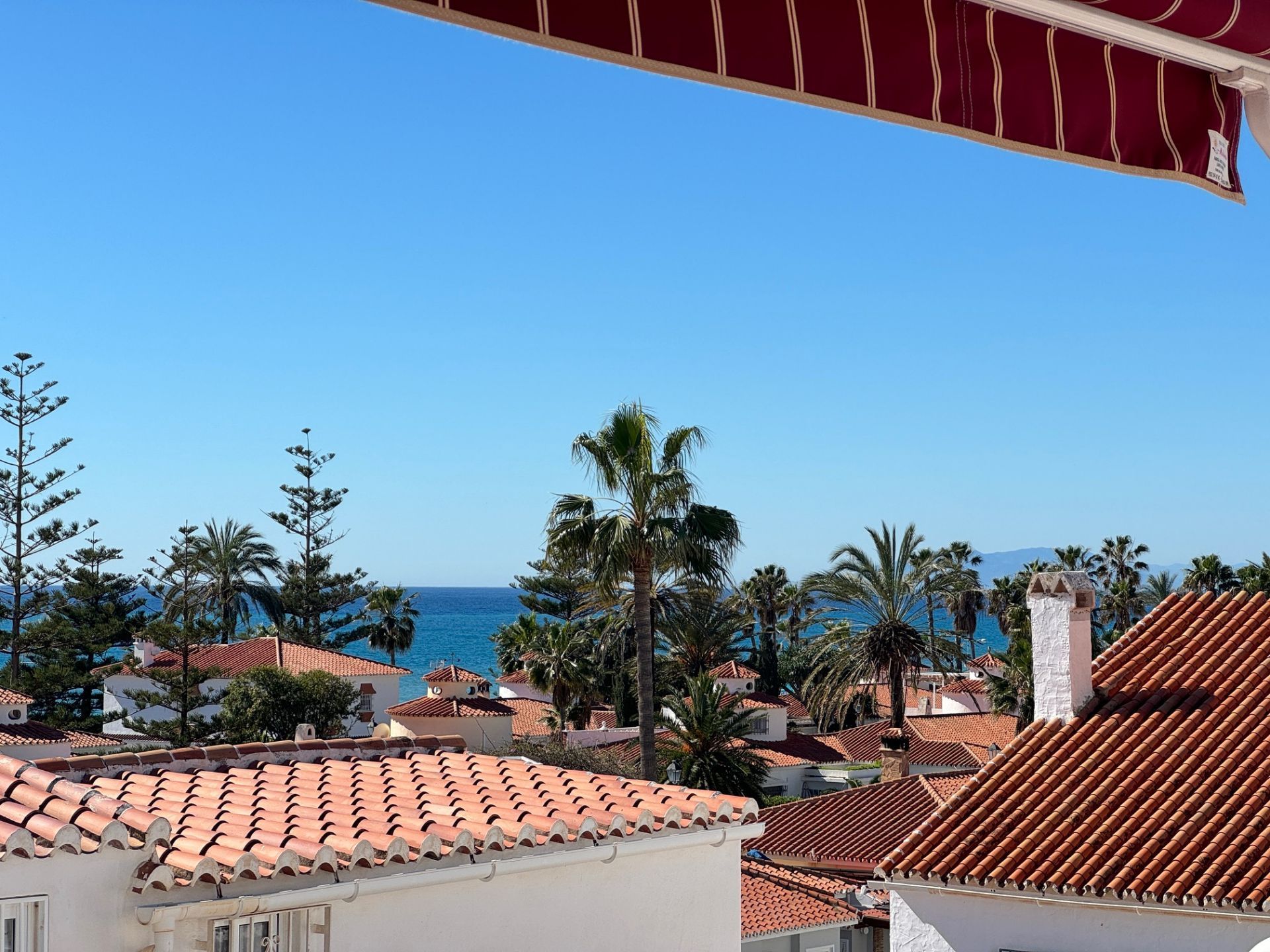 Duplex for sale in esperanto, Centro Internacional