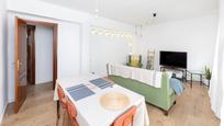 Living room of Flat for sale in  Granada Capital  with Air Conditioner, Terrace and Balcony