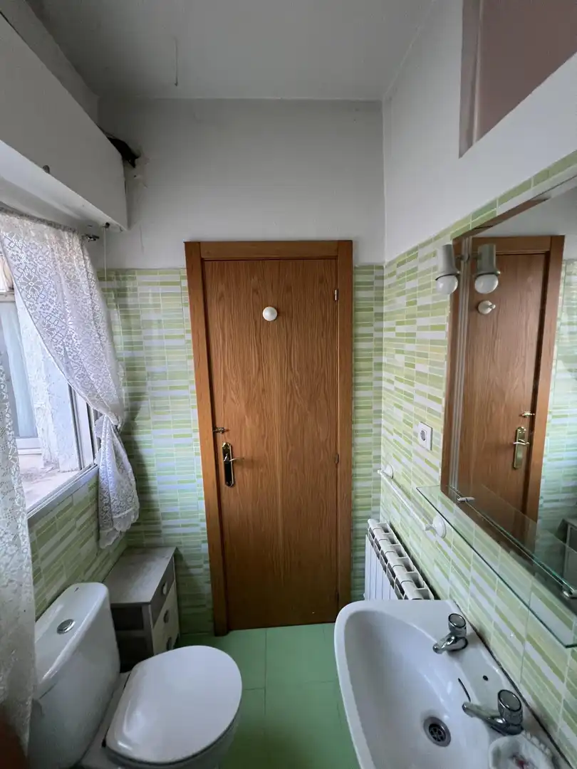 Badezimmer von Wohnung zum Verkauf in Ávila mit Heizung