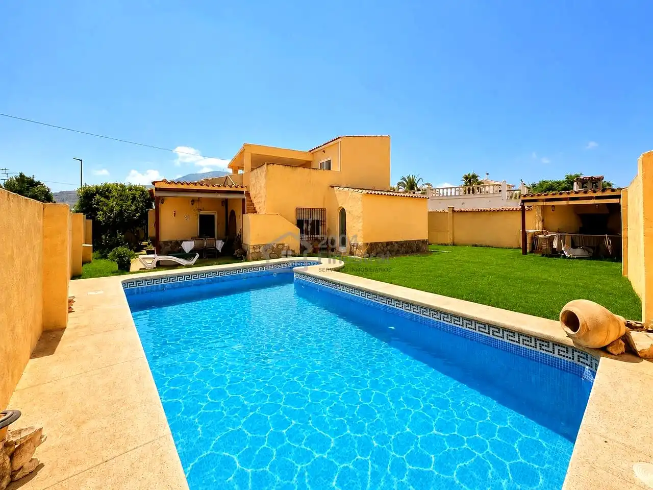 Vista exterior de Casa o chalet en venta en L'Alfàs del Pi con Aire acondicionado, Jardín privado y Terraza