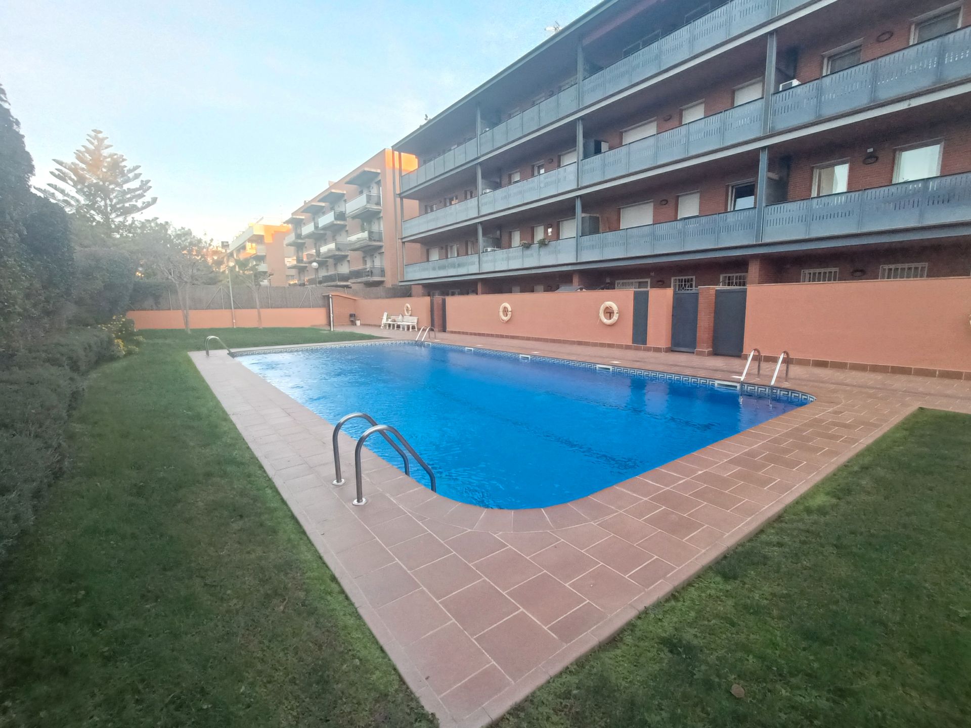 Piscina de Àtic en venda en Vilassar de Mar amb Aire condicionat, Calefacció i Terrassa
