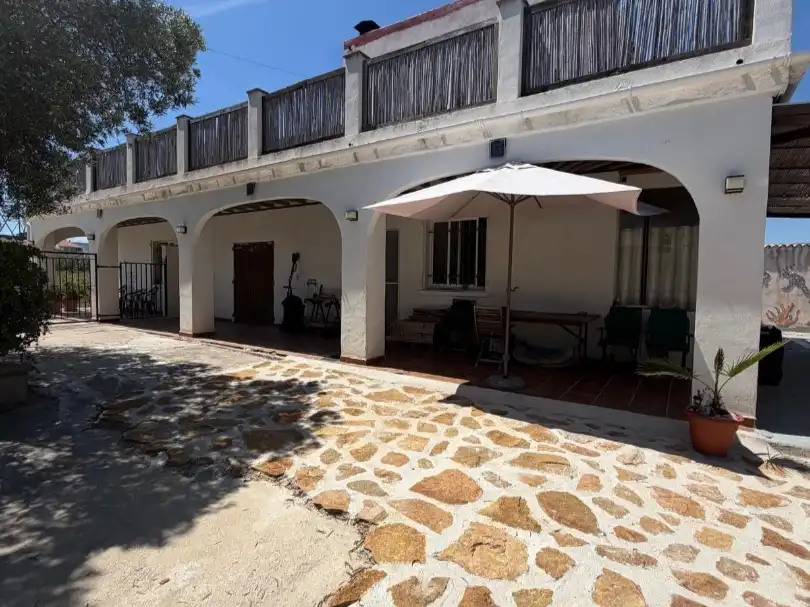 Chalet con jardín en venta en Carrer Fàtima 313, imagen 2