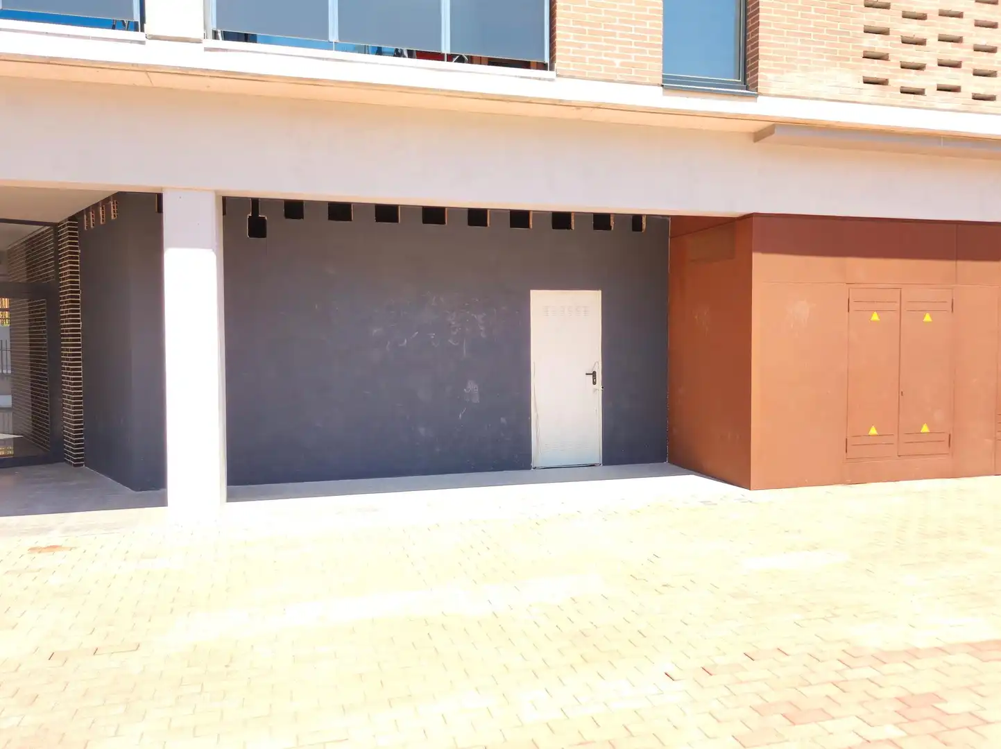 Business premises to rent in Centre - Sant Oleguer, imagen 2