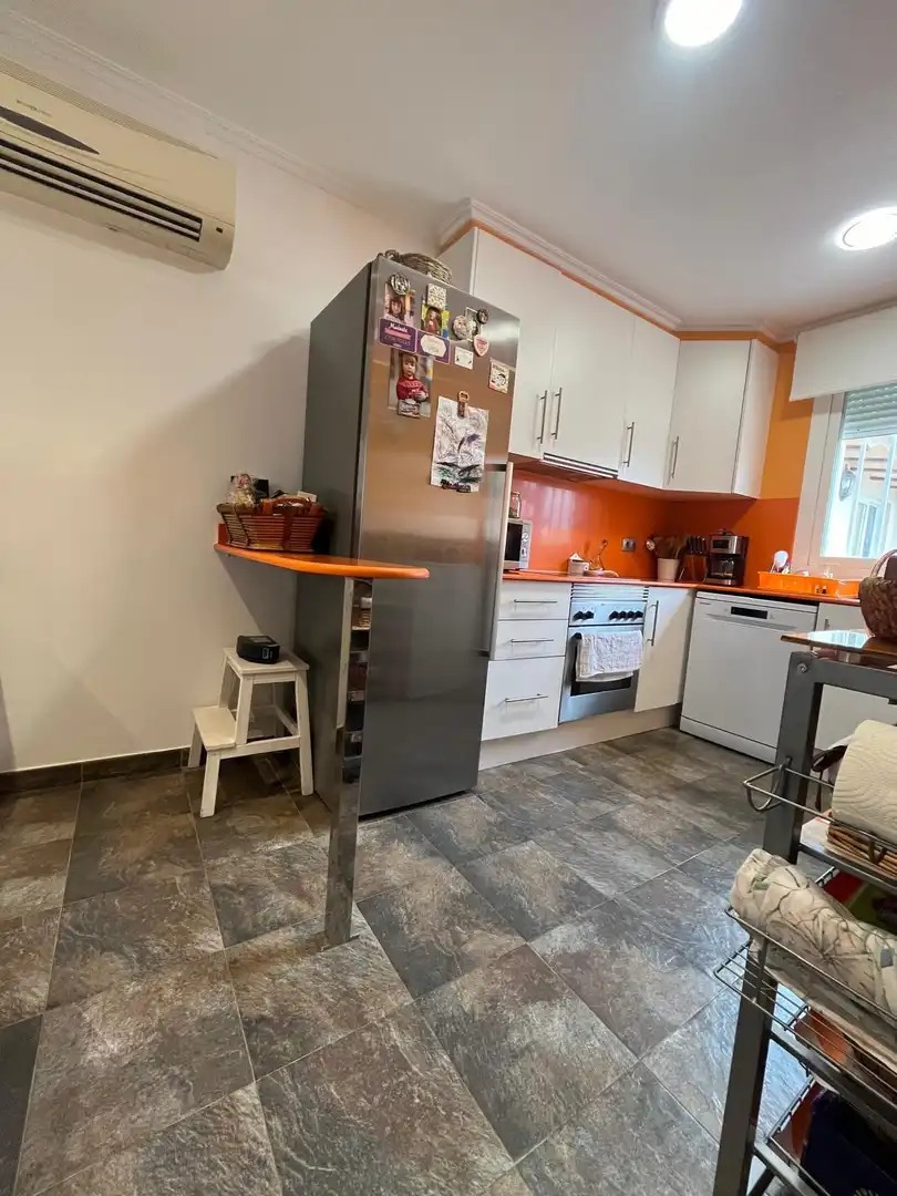 Küche von Haus oder Chalet zum Verkauf in Castellón de la Plana / Castelló de la Plana mit Klimaanlage, Schwimmbad und Möbliert