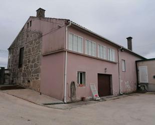 Vista exterior de Casa o xalet en venda en Cambados amb Traster