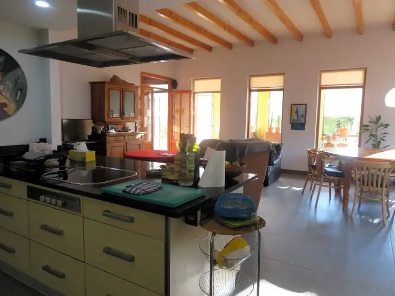 Cocina de Casa o chalet en venta en Santa Cristina de Valmadrigal con Calefacción, Jardín privado y Trastero