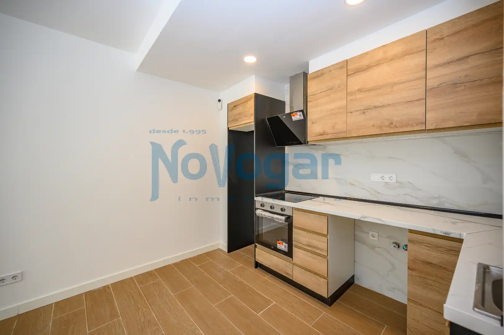 Kitchen of Flat for sale in Móstoles  with Heating and Oven