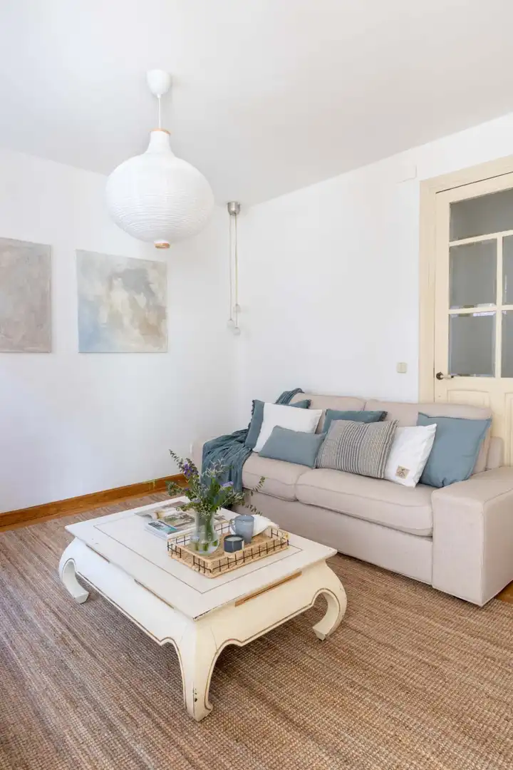 Sala de estar de Piso en venta en  Logroño con Calefacción y Parquet