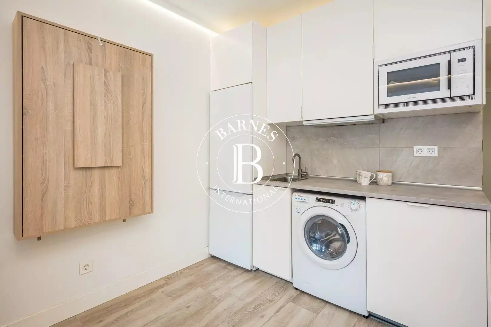 Cocina de Estudio de alquiler en Madrid con Aire acondicionado, Calefacción y Amueblado