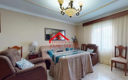 Living room of Duplex for sale in Villafranca de los Barros  with Air Conditioner and Terrace