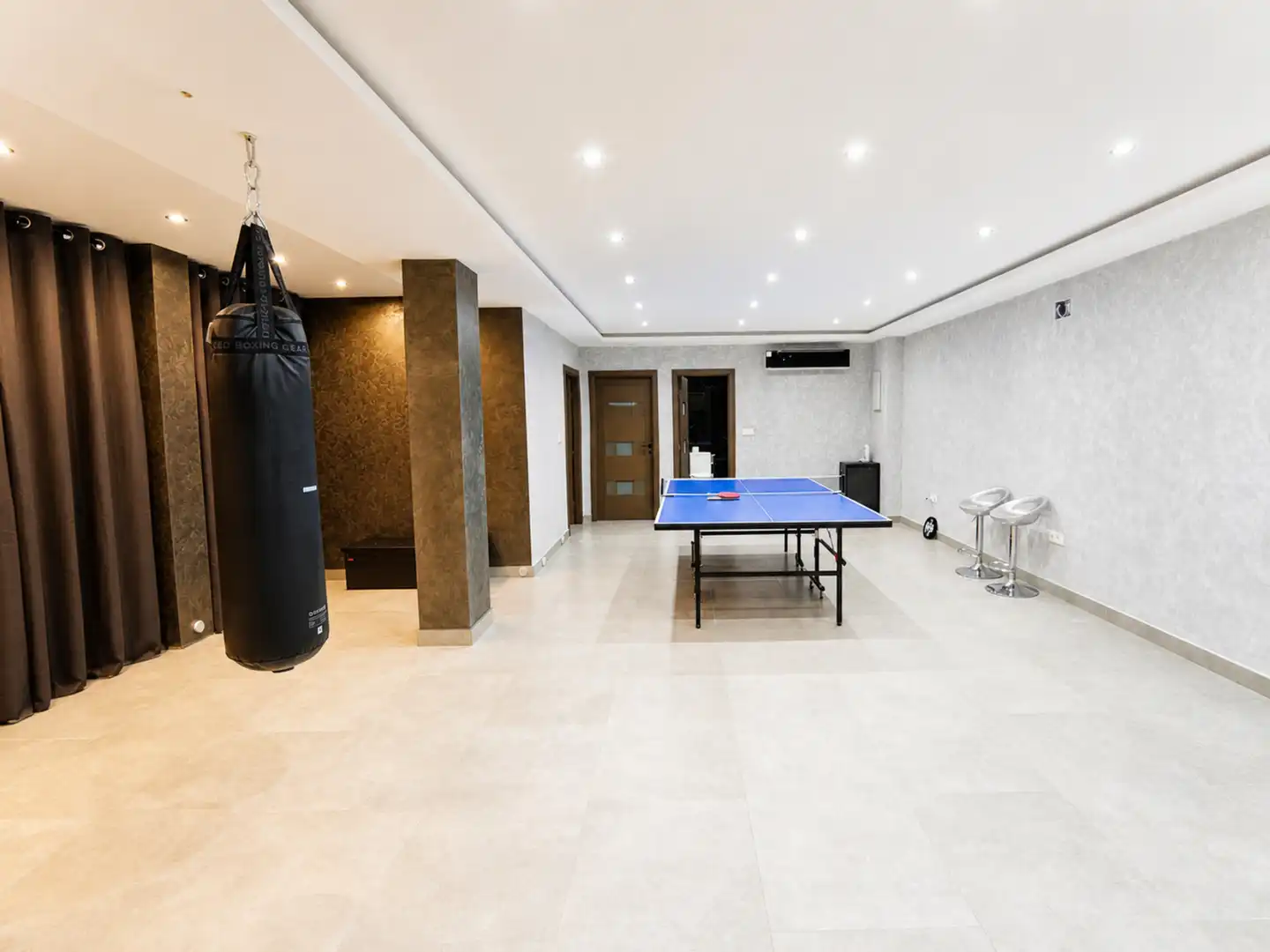 Casa o xalet en venda en Estepona amb Aire condicionat, Jardí privat i Terrassa