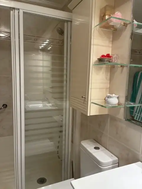 Bany de Pis de lloguer en Getxo  amb Calefacció, Forn i Rentadora