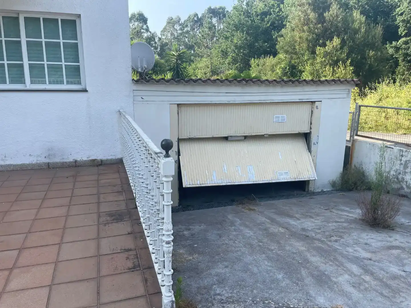 Parking de Casa adosada en venta en Ames con Jardín privado, Parquet y Trastero