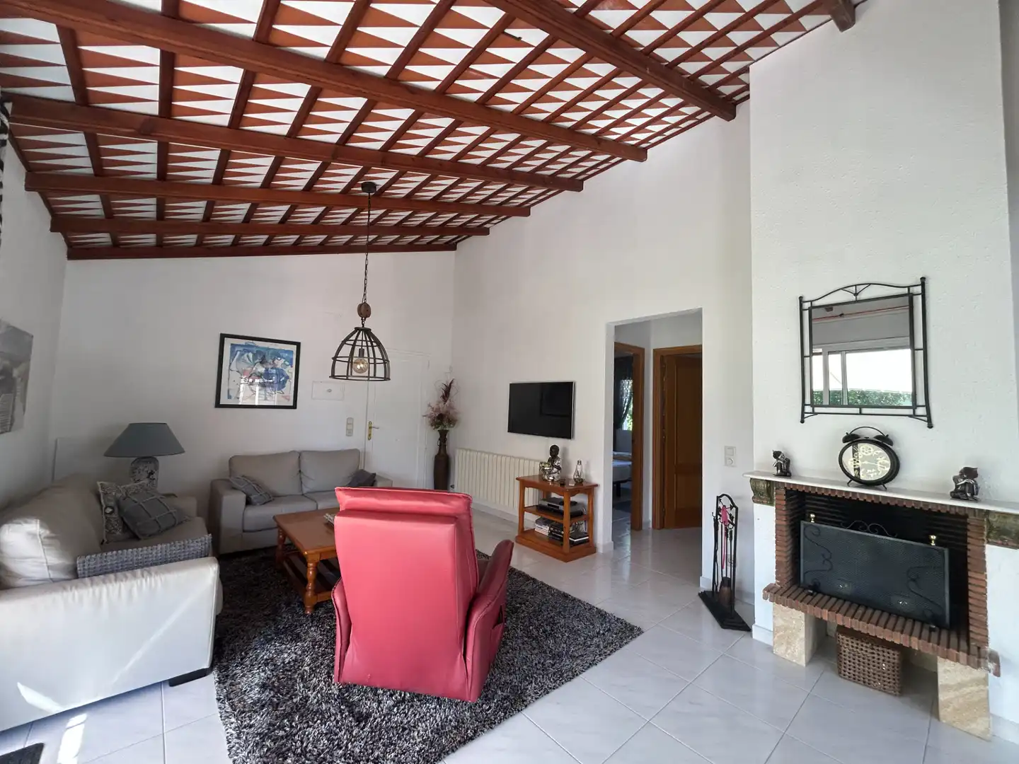 Sala de estar de Casa adosada en venta en Torroella de Fluvià con Aire acondicionado, Calefacción y Jardín privado