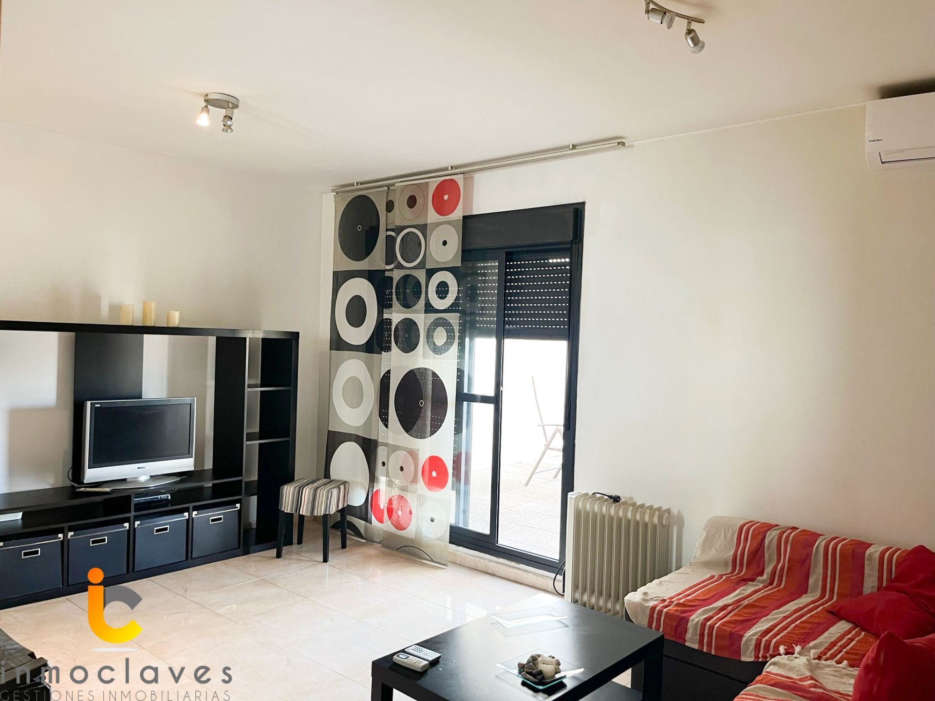 Living room of Attic for sale in Algeciras  with Air Conditioner and Terrace