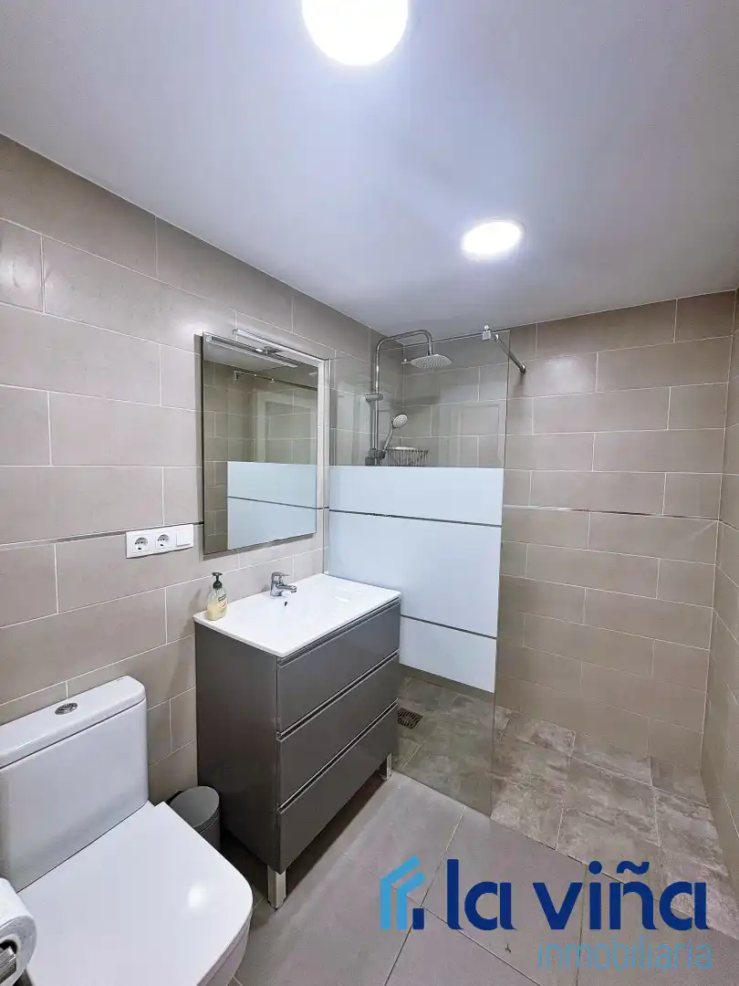 Badezimmer von Haus oder Chalet zum Verkauf in Alameda mit Möbliert