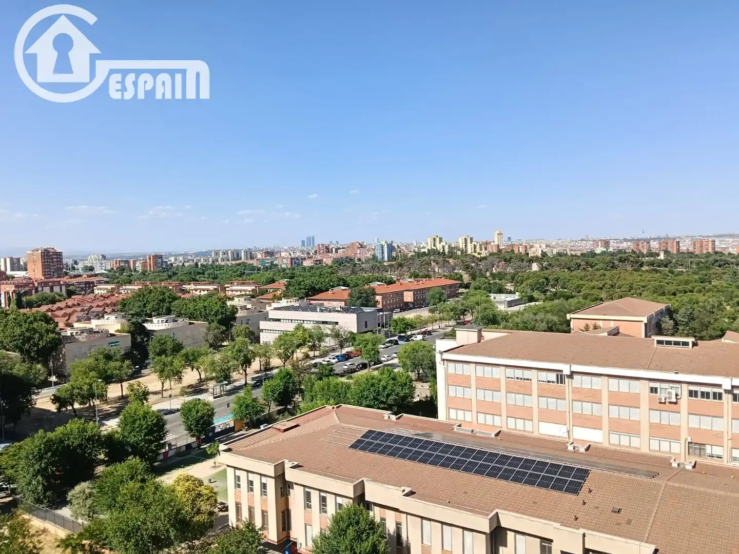 Vista exterior de Piso en venta en Madrid con Aire acondicionado, Calefacción y Parquet