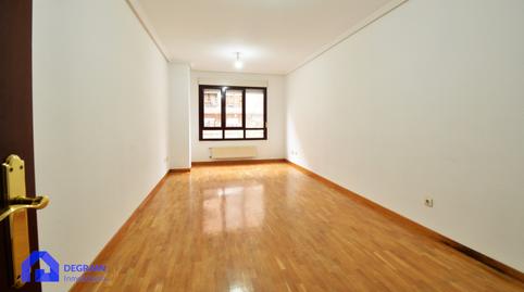 Photo 3 of Flat for sale in Oviedo - Lopez del Vallado, Fozaneldi - Tenderina, Asturias