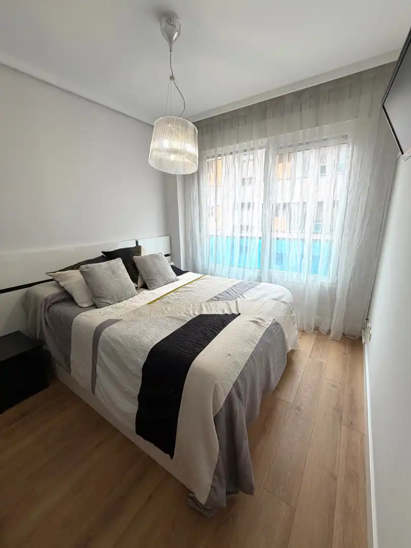 Habitación de Piso en venta en Barakaldo  con Trastero, Amueblado y Balcón