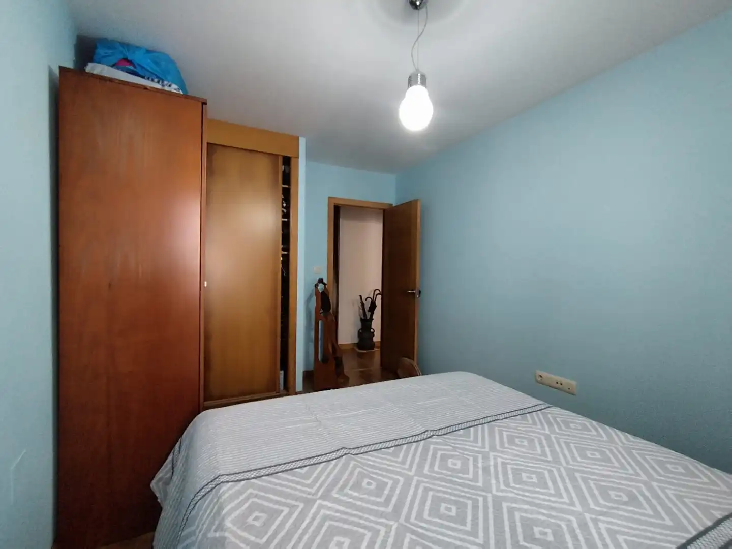 Schlafzimmer von Wohnung zum Verkauf in Betanzos mit Ofen und Balkon