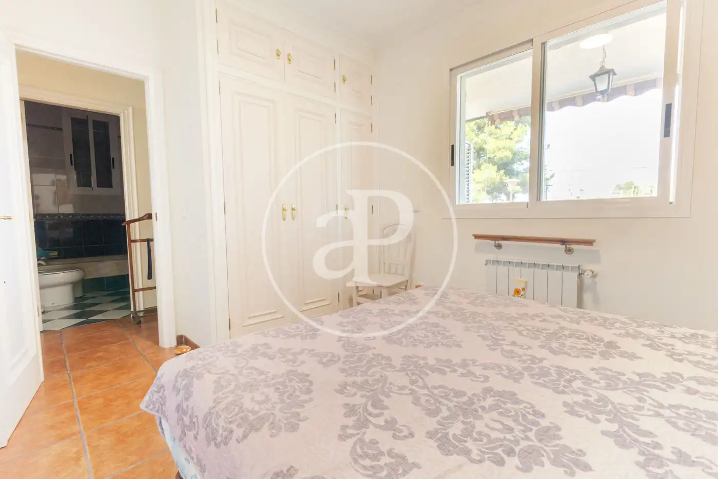 Habitación de Casa o chalet en venta en Chiva con Calefacción, Jardín privado y Terraza