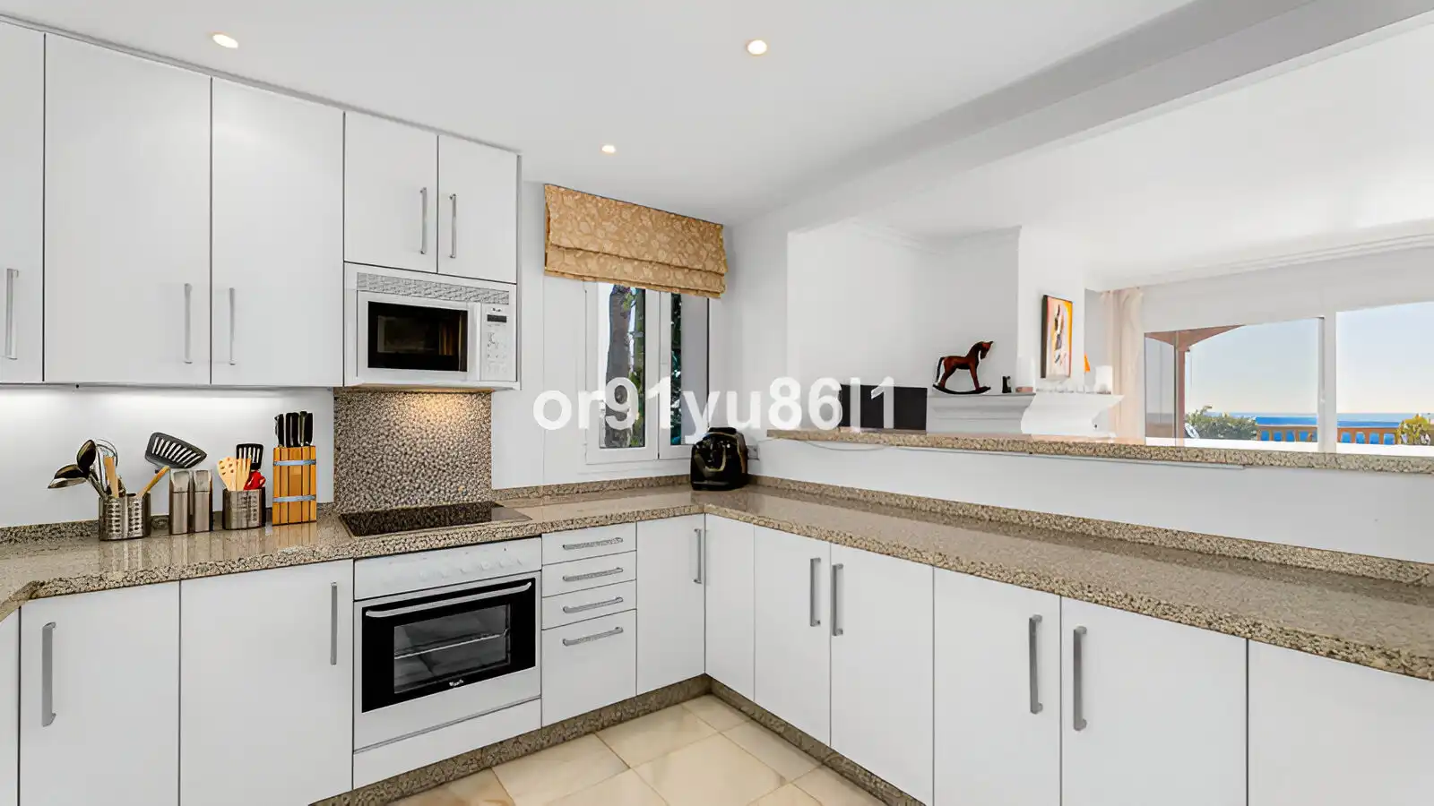 Vivienda con piscina en venta en Elviria - Cabopino, imagen 11