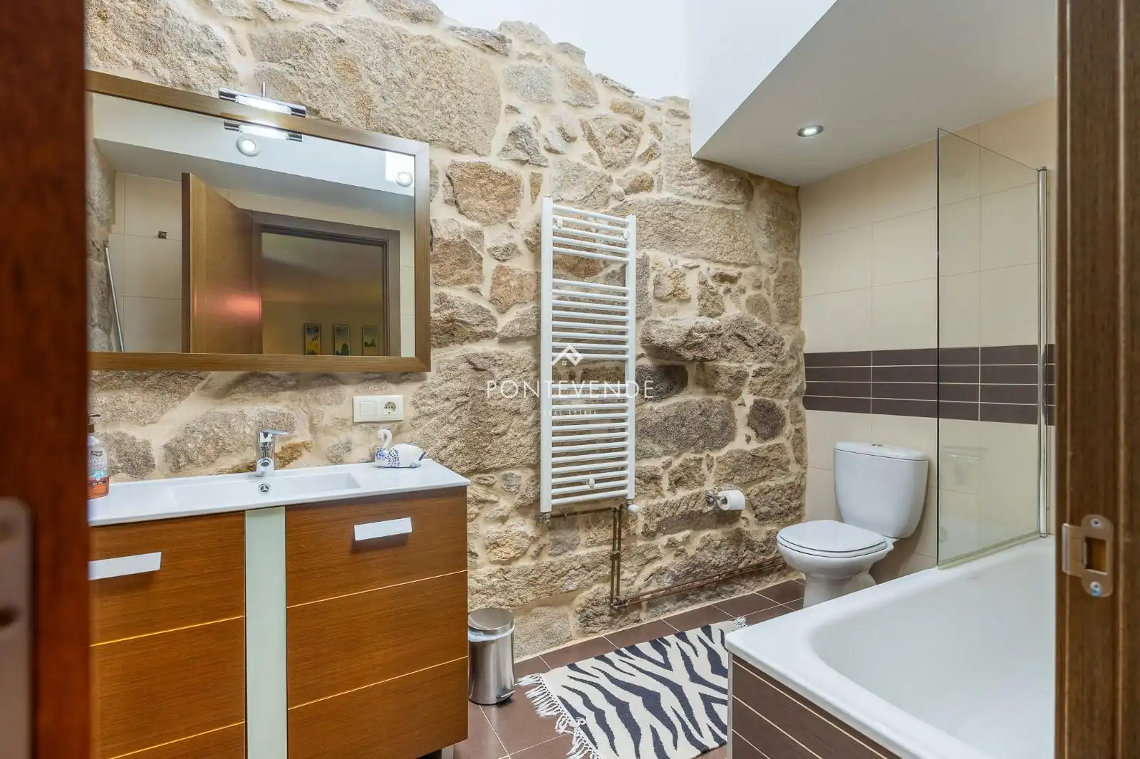 Baño de Casa o chalet en venta en Cotobade con Calefacción, Jardín privado y Terraza