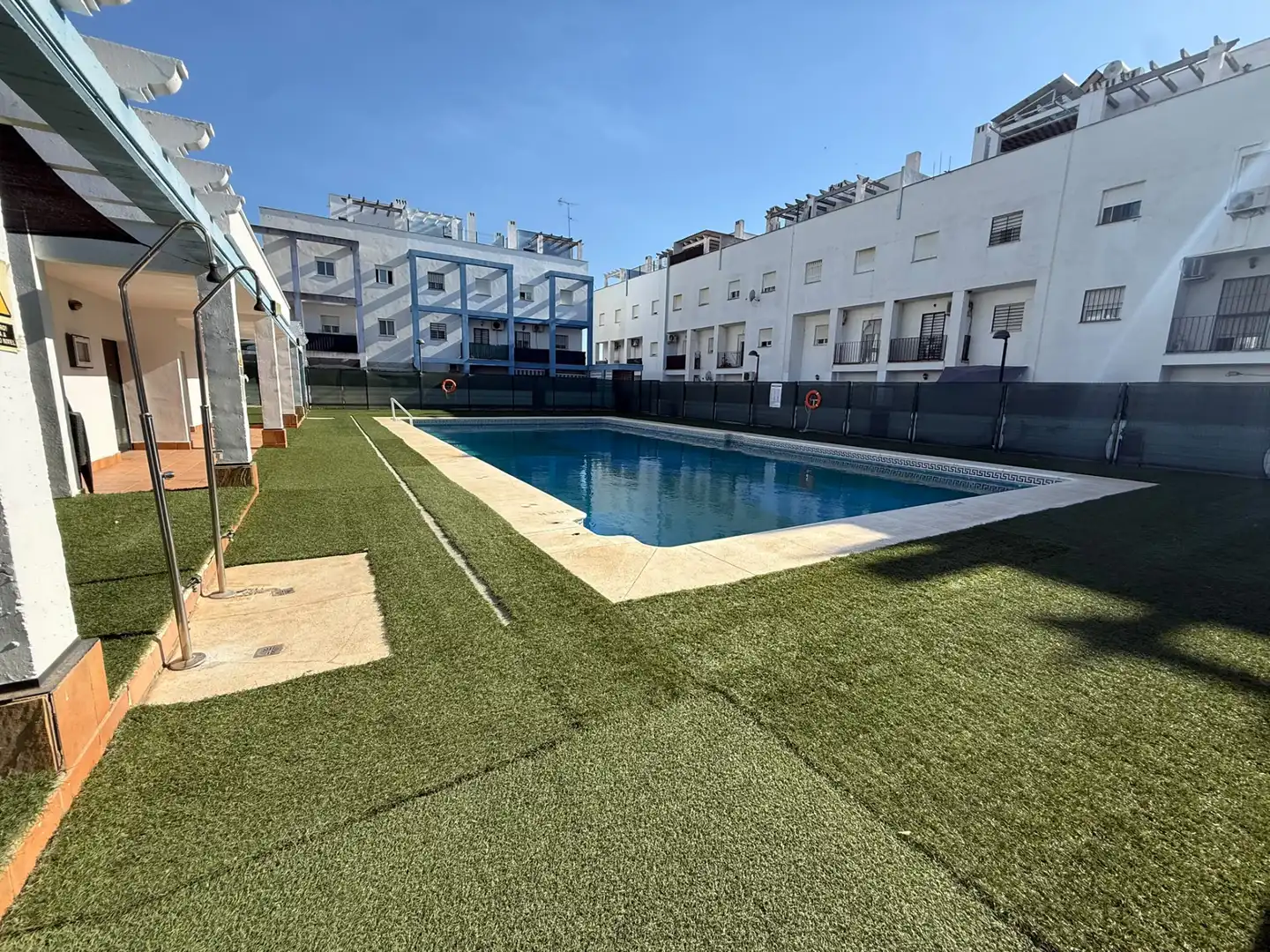 Adossat amb piscina en venda a Calle Vázquez Díaz