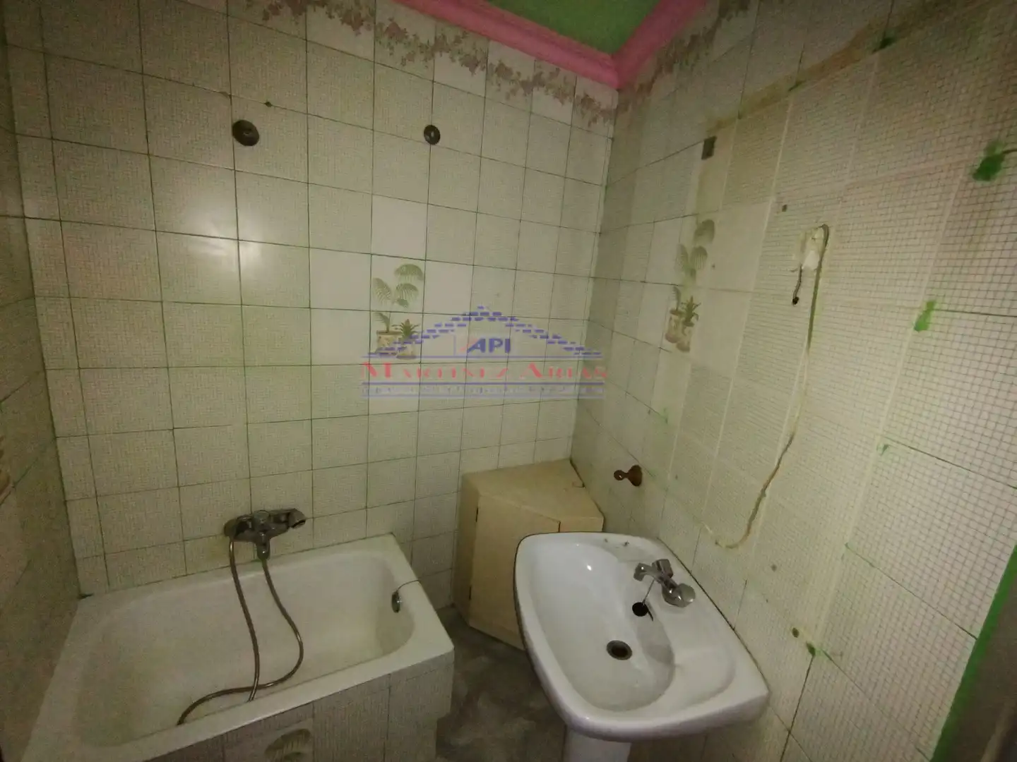 Bathroom of Attic for sale in Úbeda  with Terrace