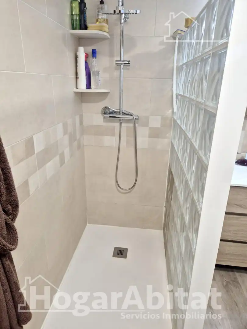 Bany de Casa o xalet en venda en Vilanova d'Alcolea amb Terrassa, Traster i Moblat
